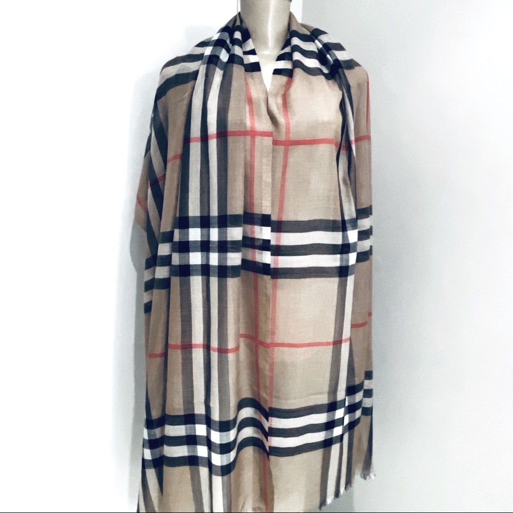 BURBERRY LONDON GIANT CHECK WOOL & SILK SCARF / WRAP / STOLE